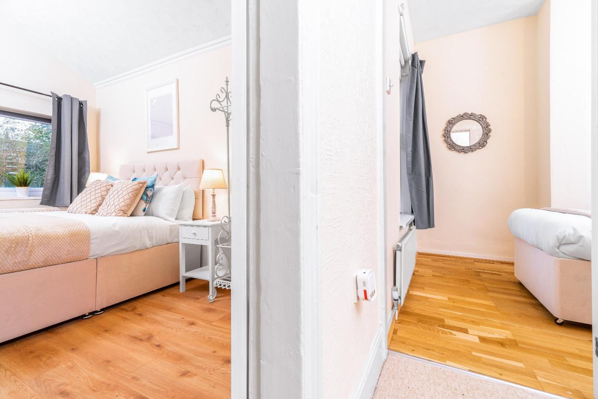 Luxury 3 Bedroom House - Harborne - Parking - Garden - Wifi & Netflix 122G Бирмингем Экстерьер фото